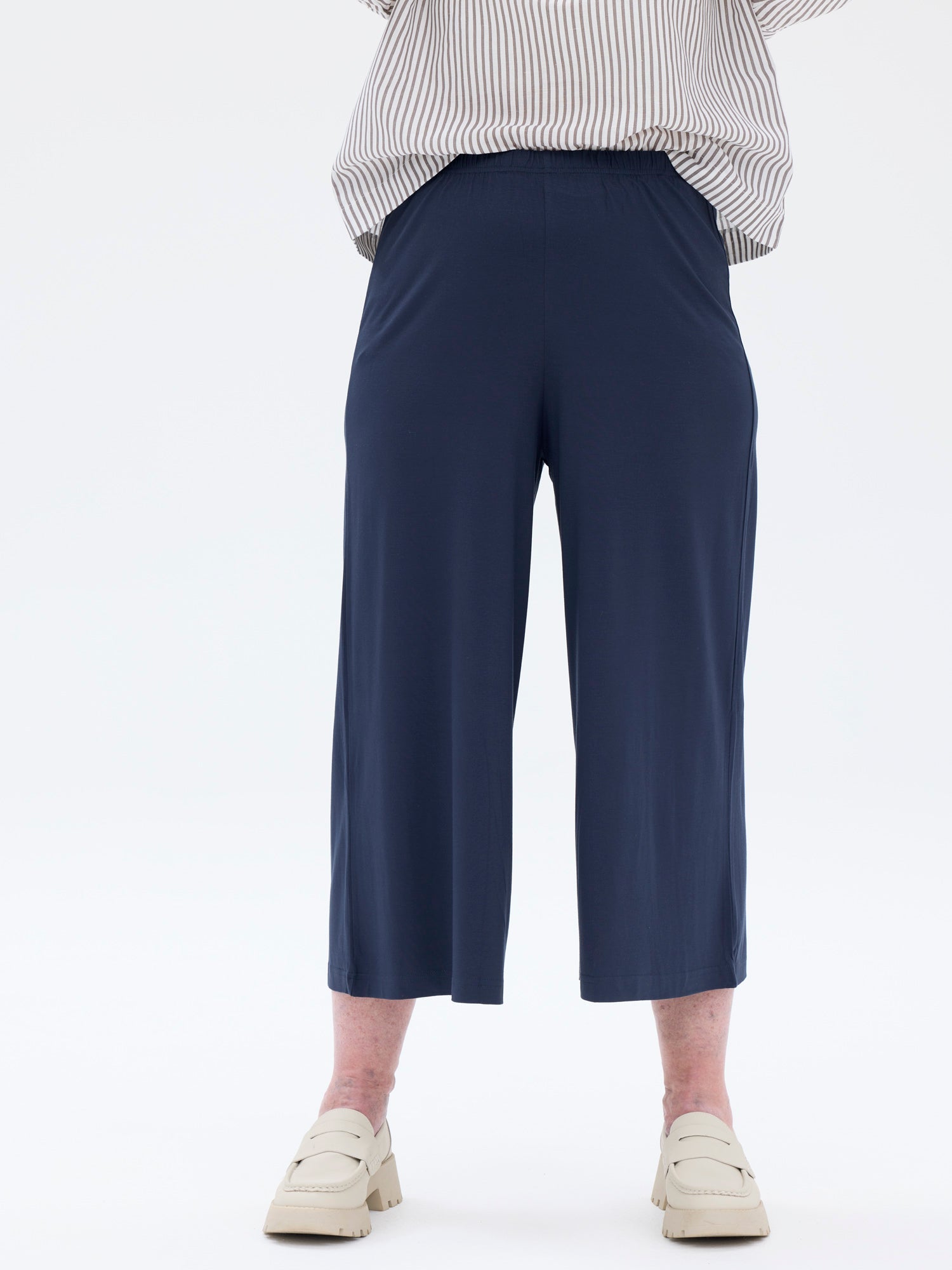 Dalia Culottes, Tummanharmaa