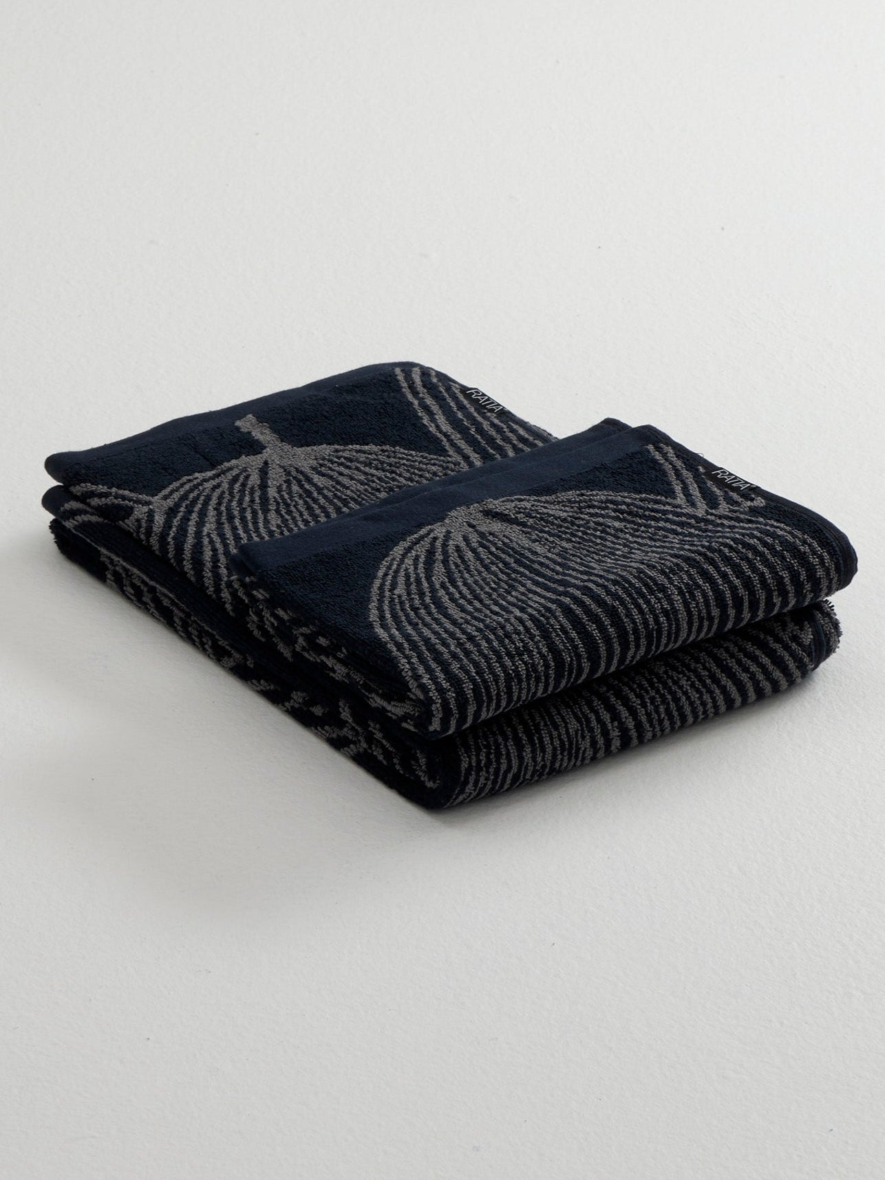 Bath Towel Cosmos, Black/Grey