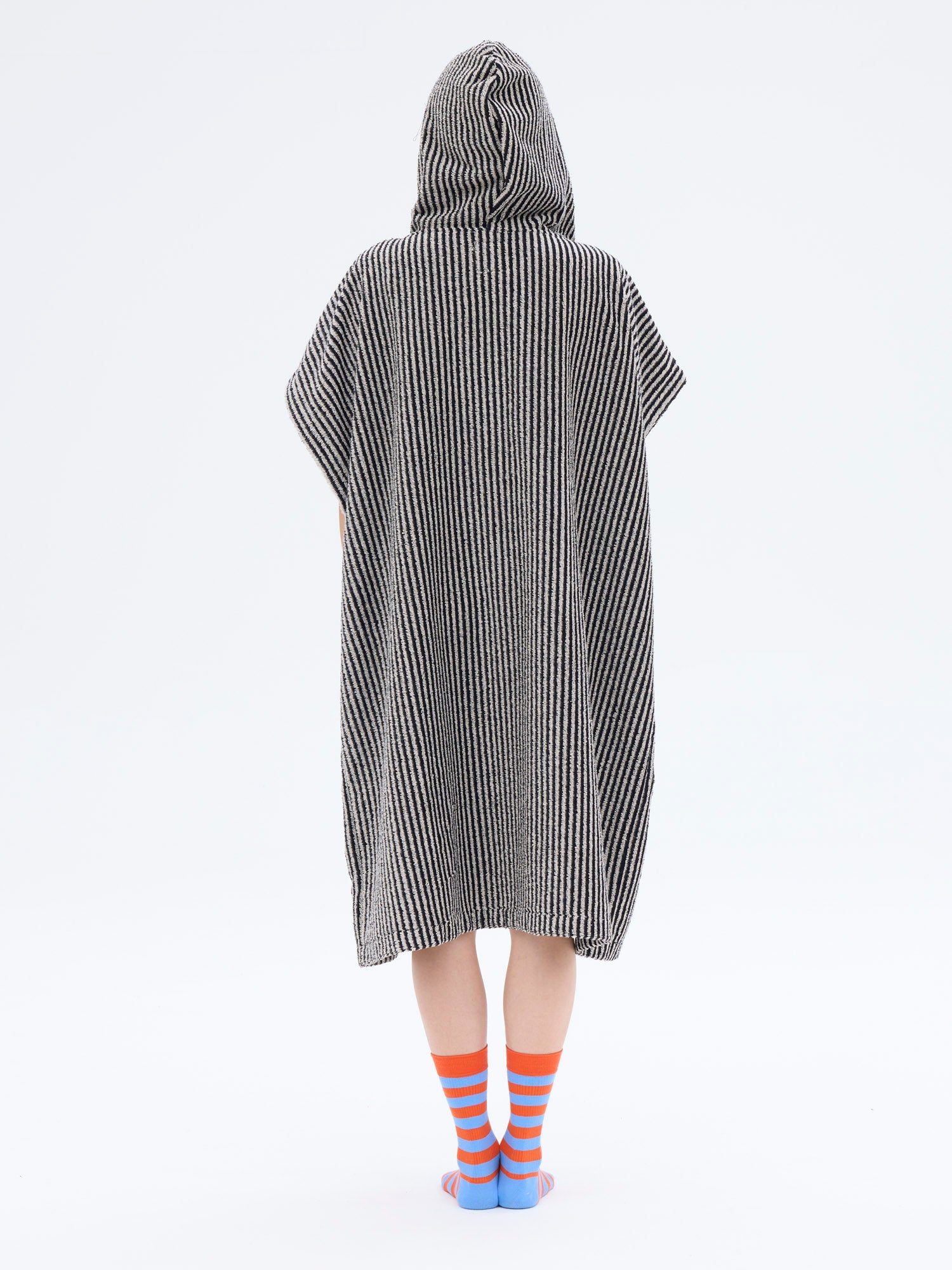 Unisex Poncho Stripe, Black/Sand