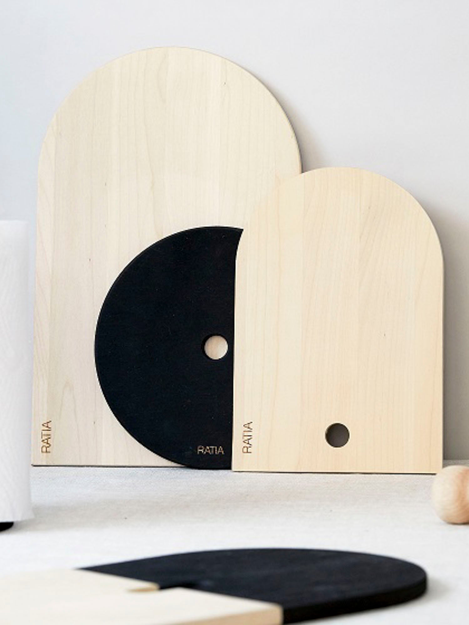 Unna Kattilanalunen Pyöreä, Musta