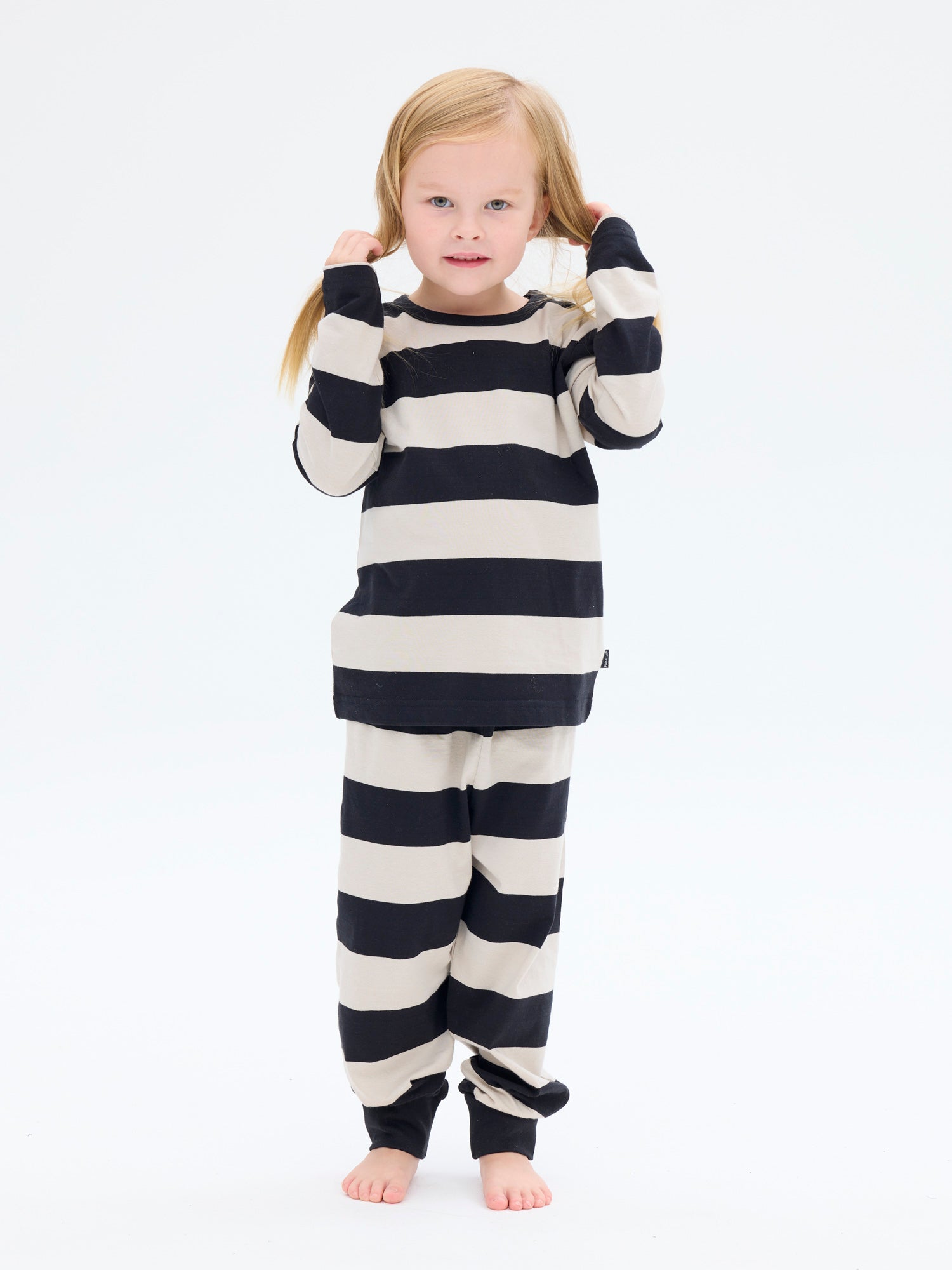 Children's Bertti Pyjamas Stripe, Black/Sand
