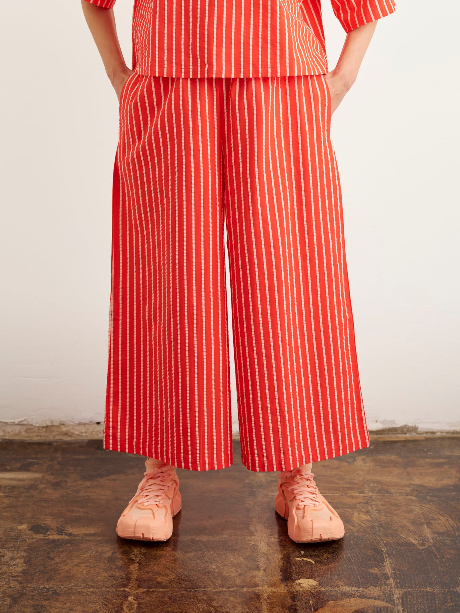 Kamu Trousers Raita, Red/White