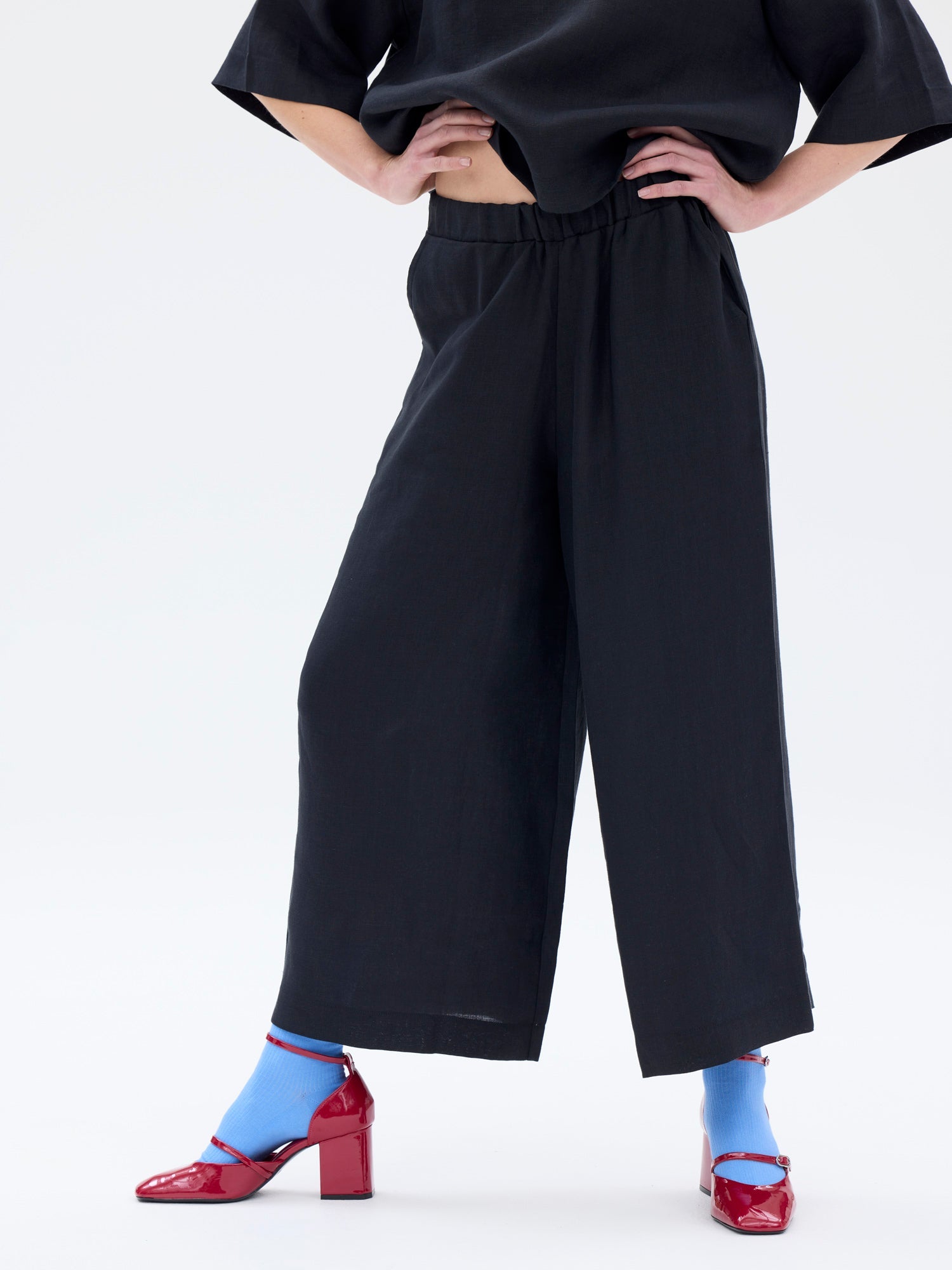 Minttu Linen Pants, Black