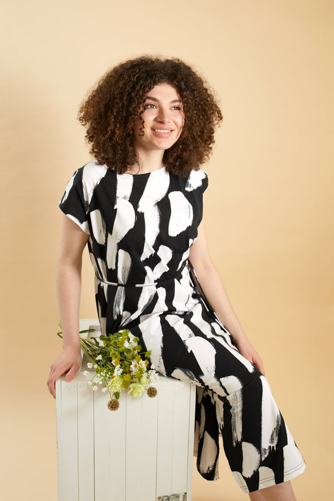 Beatrice Mekko Nuoska, Musta/Valkoinen