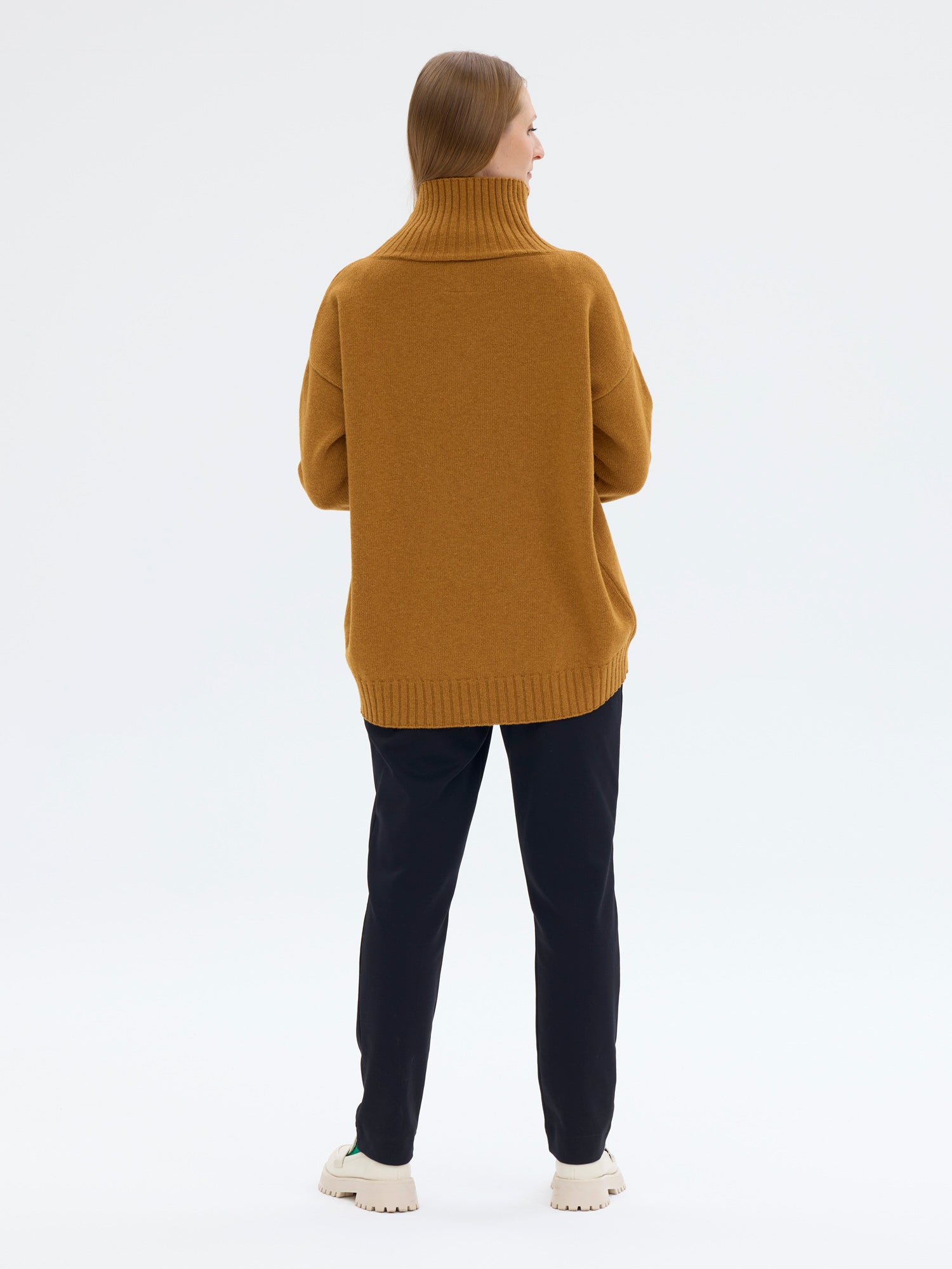 Mila Villaneulepaita, Kurkuma