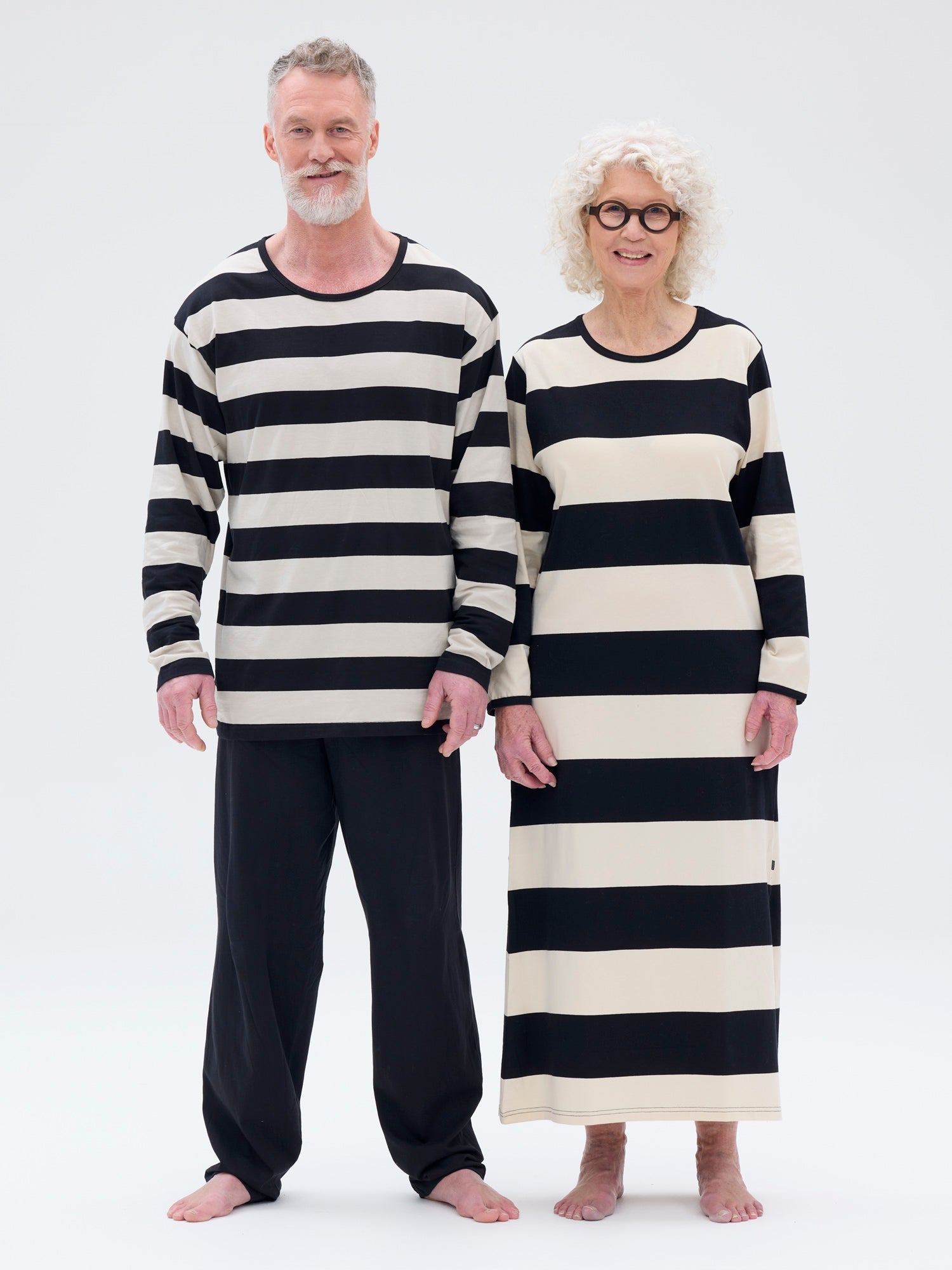 Pyjama Raita, Musta/Hiekka